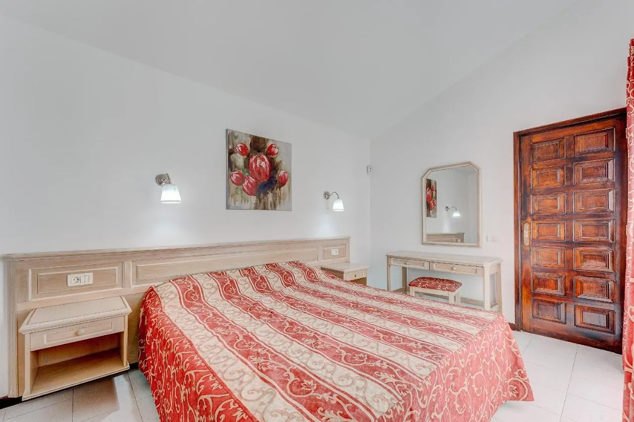 אדחה Apartment With Garden In Island Village