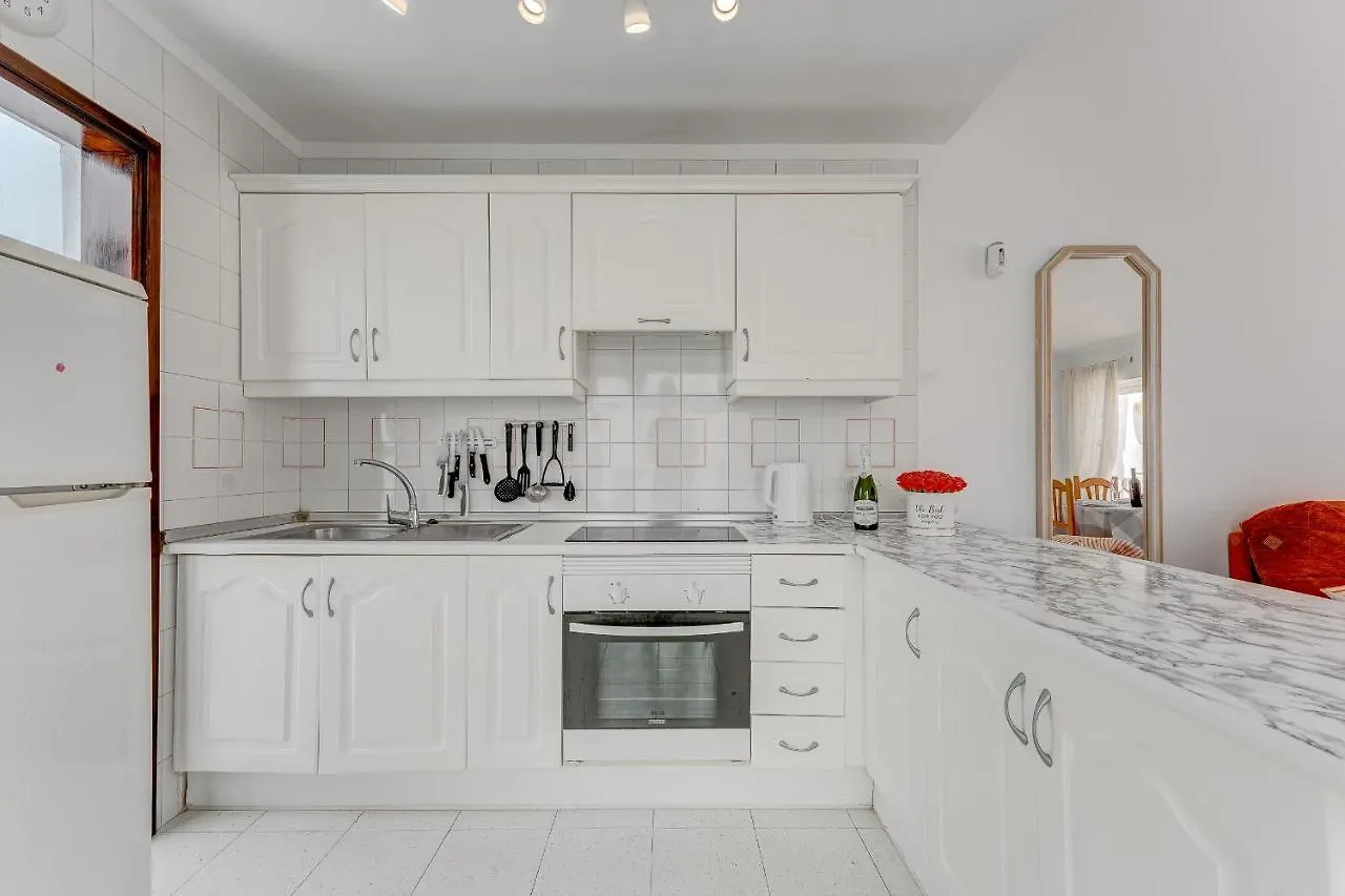אדחה Apartment With Garden In Island Village