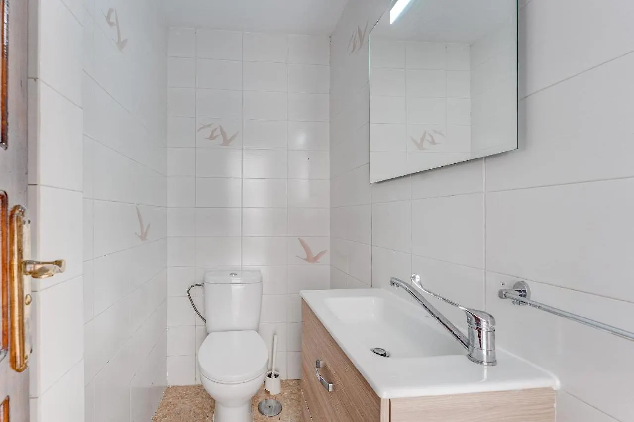 אדחה Apartment With Garden In Island Village