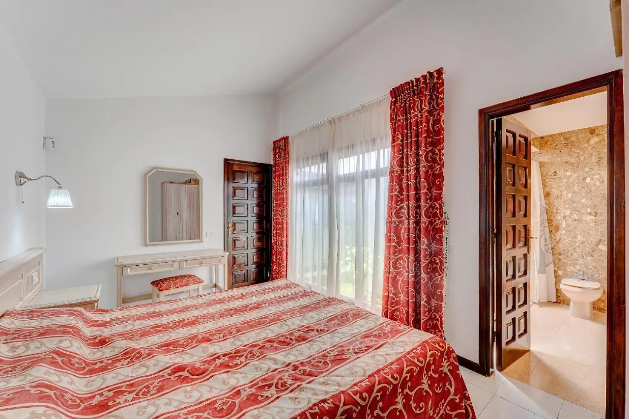אדחה Apartment With Garden In Island Village 0*,  ספרד